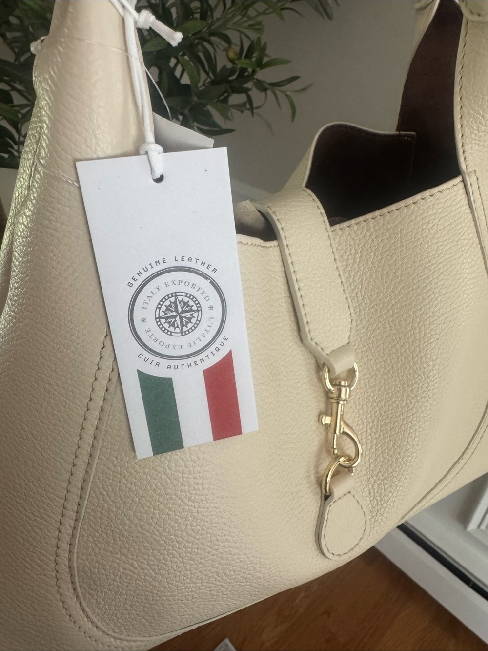 MARINA GALANTI made in italy leather shoulder bag with flap dog leash - Picture 5 of 5